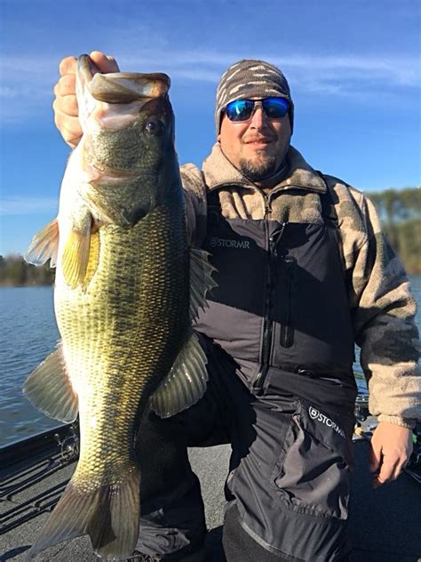 Winter Fishing Lake Guntersville Alabama Bass Guide