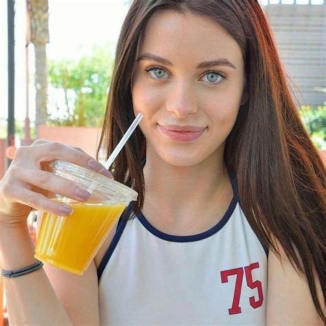 Adult Film Star Lana Rhoades Deletes Twitter Account After NFT Project Was Criticized