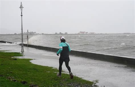 Storm Debi Set To Hit Ireland Uk With Disruptive Winds And Rain