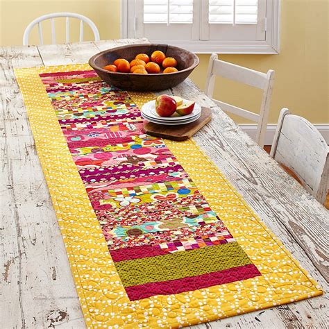 Saltwater Taffy | Table runner pattern, Quilted table runners, Quilt