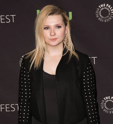 Abigail Breslin Reveals Shes A Victim Of Sexual Assault Young Hollywood