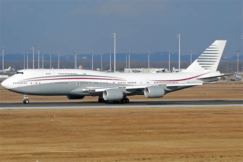 Un Boeing 747 8 Bbj Qatar Amiri Flight Va Ateriza Miercuri Al București
