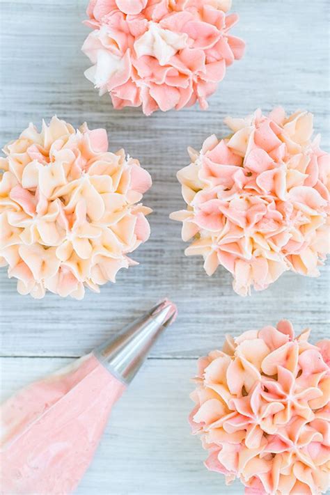 Wilton seem to have put a lot of thought into the shape of their piping tip, so decorators can capture the essence and delicate appearance of a rose in just a few simple piped motions. 11 Names For Piping Cupcakes Photo - Wilton Cupcake Piping ...