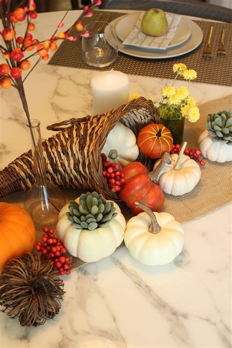 12 Modern Thanksgiving Table Setting Ideas
