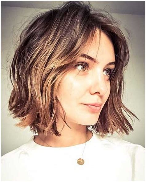 Best Short Haircuts With Curtain Bangs 2021 In 2021 Short Hair With