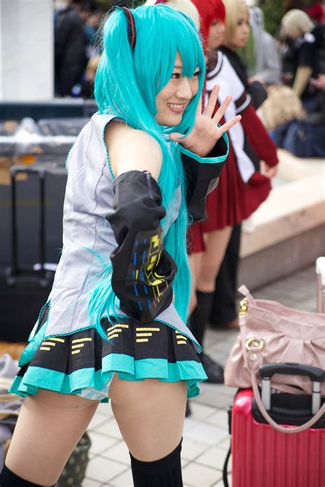sceve h cosplayers 83th comic market japan cosplay page 2
