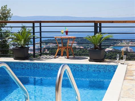 Das günstigste angebot beginnt bei € 40. Charmantes Haus Bartul mit Pool +Meerbick in Makarska ...