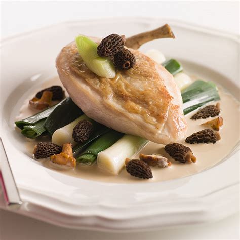 Pintade Au Vin Jaune Et Morilles