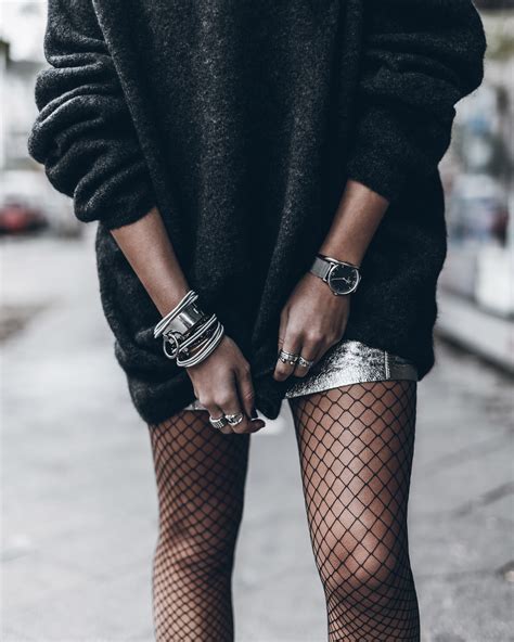A Guide To Wearing Fishnet Tights Can I Wear Fishnet Tights Under My