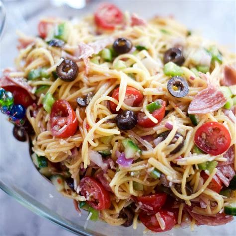 Sep 28, 2021 · spaghetti aglio e olio is a traditional italian pasta recipe from naples. Summer Italian Spaghetti Salad Recipe - Reluctant Entertainer