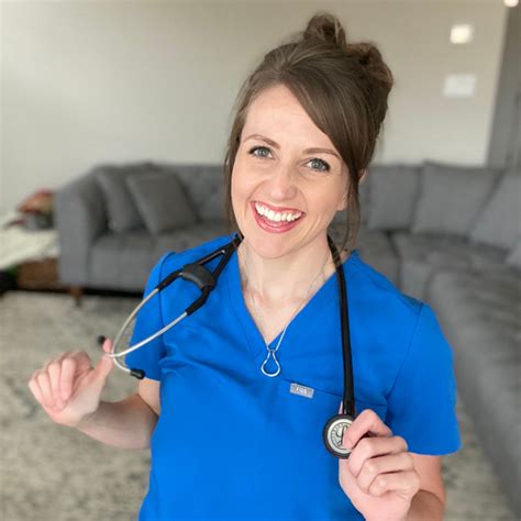 Inside The Life Of A Youtube Doctor With Obgyn Mama Doctor Jones