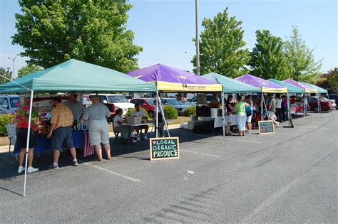 Friday is a market day @ Spring Run Market in Greenville, North