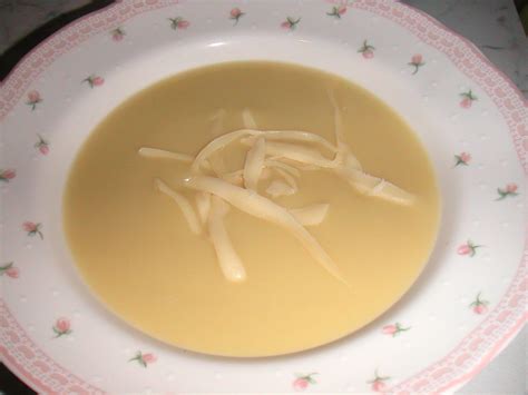 La ricetta del gazpacho, sapori di spagna in tavola. 10 ricette di minestre e minestroni veloci | Sapori Nuovi