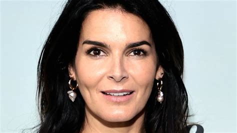 Angie Harmon Teases How Shed Want Abbie To Return To Law And Order