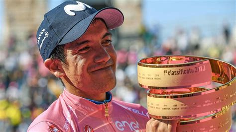 Carapaz es el primer corredor de la historia de ecuador, y el segundo sudamericano tras su compañero de equipo nairo quintana, en ganar el giro. Giro de Italia 2019: Richard Carapaz: "Ahora soñaré aún ...