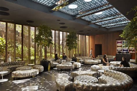 The apartment is fully furnished except the room for rent which is on the lower level. Dream Downtown Hotel / Handel Architects | ArchDaily