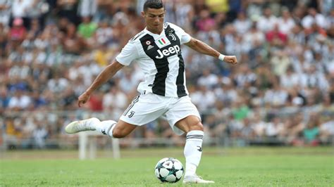 Cristiano Ronaldo Anota Su Primer Gol Con Juventus