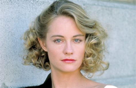 cybill shepherd cybill shepherd turner classic movies vogue covers beauty make up fashion