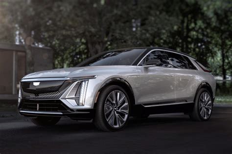 2023 Cadillac Lyriq First Look Review Breaking The Mold Carbuzz