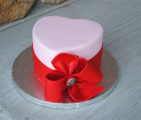 Maybe you would like to learn more about one of these? Valentine Birthday |My FaVoriTe CaKe PlaCe