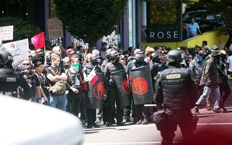 Police Clear Right Wing Rally In Portland As Scuffles Break Out The