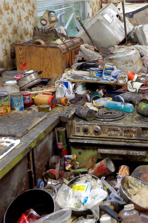 Don't remove things without their consent. Hoarding: Buried Alive | TLC