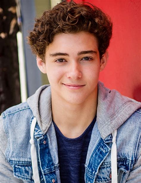 Born in oceanside, ca #1. Joshua Bassett- stuck in the middle | Fotografi