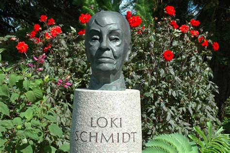 She was the wife of helmut schmidt, who was the chancellor of germany from 1974 to 1982. ukonio - Umbenennung: Botanischer Garten wird nach Loki ...