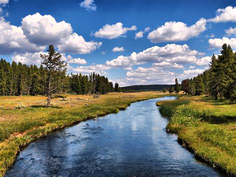 The official facebook account of paramount network's new series #yellowstone, starring kevin costner. World Travel Places: Yellowstone National Park