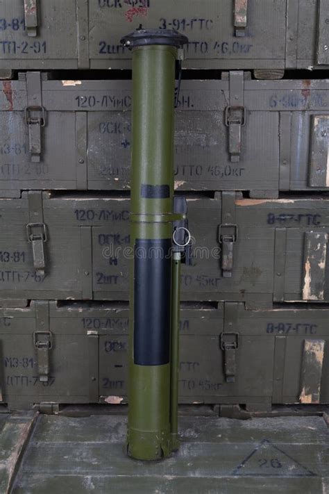 Rpg Anti Tank Rocket Propelled Grenade Launcher With Heat Grenade On