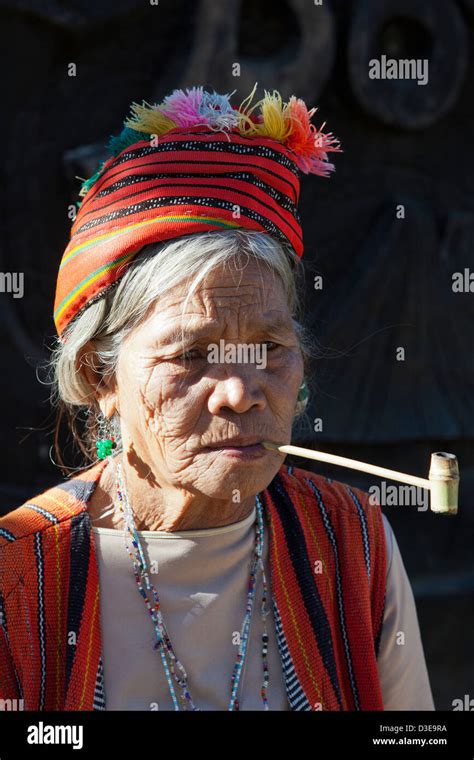 El Kalingas Son Indígenas De Las Cordilleras De Kalinga Luzón