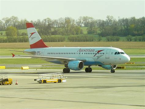 Europa Austrian Airlines Os Aua Fotos 56 Flugzeug Bildde