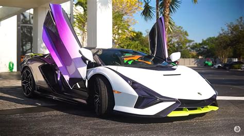 You Need To Check Out This Vibrant Purple Lamborghini Sian