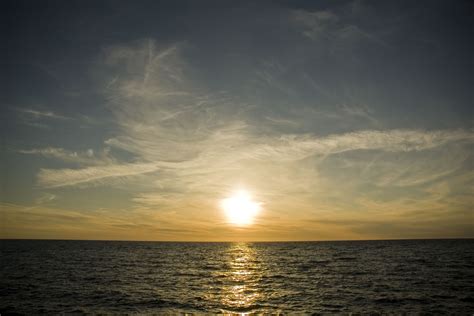 Gambar Pantai Laut Lautan Horison Awan Matahari Terbit Matahari