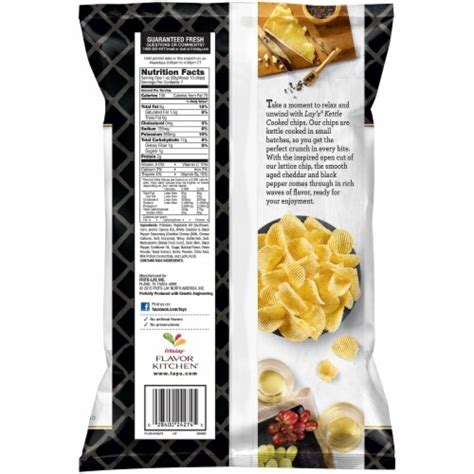 Lays Aged Cheddar And Black Pepper Kettle Cooked Chips 7 Oz Fred Meyer