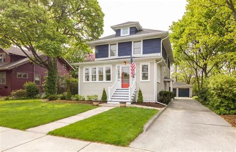 3 American Foursquare Houses You Can Buy Right Now Curbed Four Square