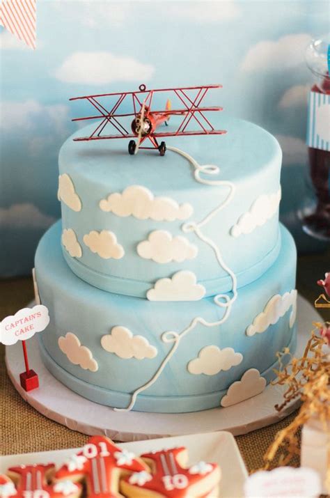Looking for a stunning birthday cake, anniversary cake or even just a simple afternoon teacake or cupcake? Some amazing Airplane themed cakes