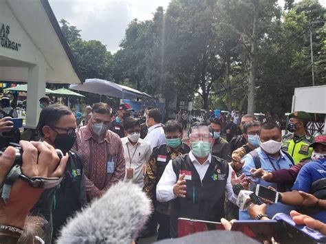 Keenam jenis vaksin virus corona itu disebutkan dalam surat keputusan menteri kesehatan nomor h.k.01/07/menkes/9860/2020 tentang penetapan jenis vaksin untuk. Ditanya Jenis Vaksin Anticorona, Terawan: Kita Tak Bisa ...