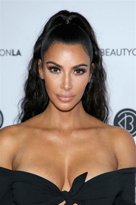 Kim Kardashian Just Debuted A Chic Blunt Bob Haircut