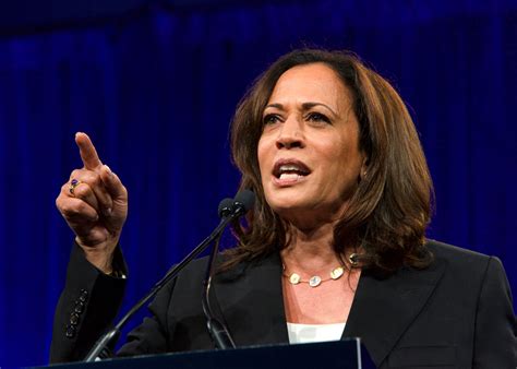 Kamala Harris Makes History As First Woman And Woman Of Color As Vice President Career Tips