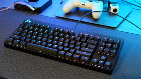 It's sturdy, comfortable, and simple. Logitech G Pro X mechanical keyboard review: Have fun ...