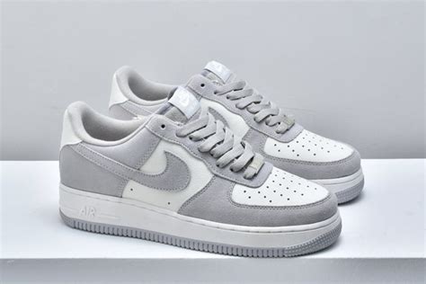 nike air force 1 low white light smoke grey suede pas cher