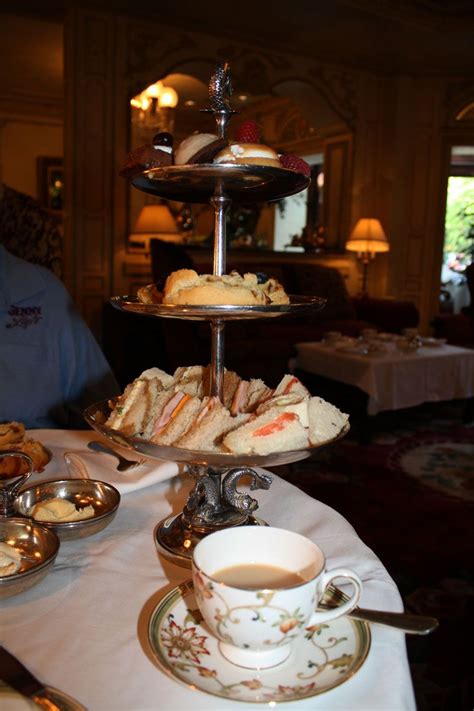 1280 x 720 jpeg 116 кб. I just ADORE a tea party-----towers of little finger ...