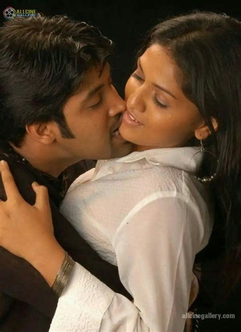 Indian Actresses Kissing Collections Apcinemaz | Hot Sex Picture