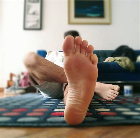 Pin By Tommy Anderson On Feet In 2020 Male Feet Bare Men Gorgeous Feet
