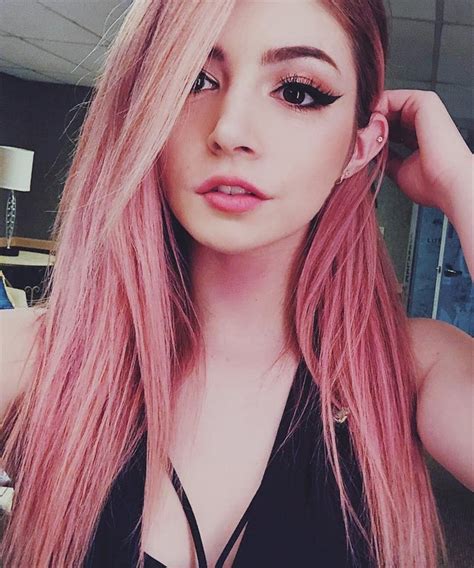 chrissy costanza boobs telegraph