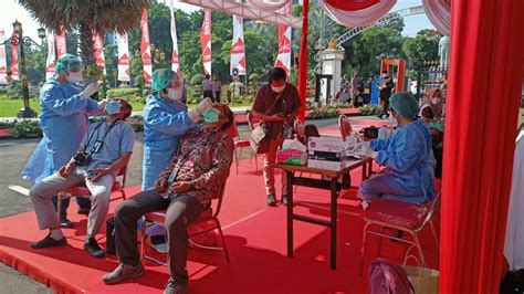 12 april 20211 april 2021. Enam Pasang Kepala Daerah Terpilih di Jatim Dilantik Pagi Ini di Gedung Negara Grahadi - suara ...