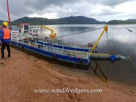 Sand Dredging Boat Cutter Suction Dredger ，sand Suction Dredger