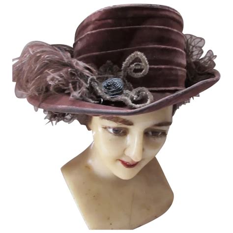 Edwardian Era Hat Wide Brim High Crown Brown Velvet Ostrich Plumes Maudes Vintage Ware Ruby