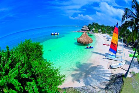 Bogota, cartagena, medellin and other cities. 10 praias do Caribe que você deve conhecer | Descubra Turismo